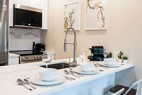 Mont Royal Suites