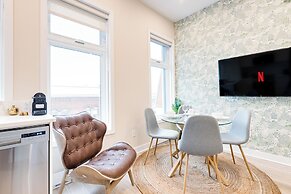 Mont Royal Suites
