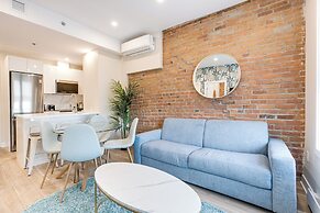 Mont Royal Suites