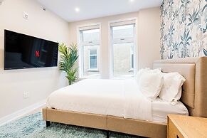Mont Royal Suites