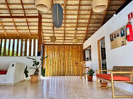 La Curadina Encuentro Surf Hotel