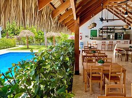 La Curadina Encuentro Surf Hotel