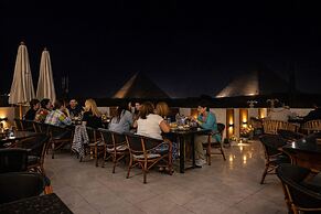 Pyramids Holiday Escape