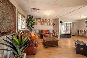 Cozy Safari Tent at Prairie Junction