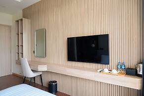Serene Sea Beach Hotel Danang