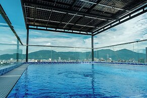 Serene Sea Beach Hotel Danang