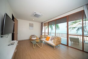 Natural Beach Resort