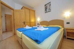 Baita Menin Apartments