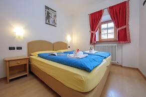 Baita Menin Apartments