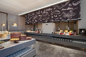 Wanda Moments Aksu Airport
