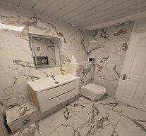 Standard Double Room - Shared