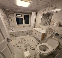 Standard Double Room - Shared