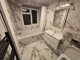 Standard Double Room - Shared