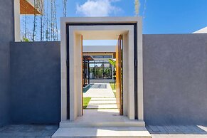 Villa Linaria by Pertama Stay