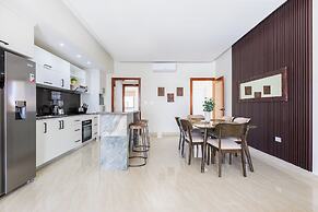 Tropical 2BR Retreat - Terrace, BBQ and Pool