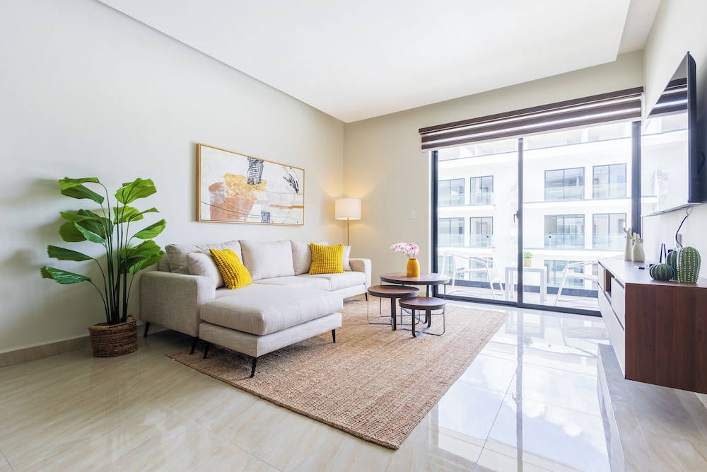 Tropical 2BR Retreat - Terrace, BBQ and Pool
