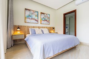 Tropical 2BR Retreat - Terrace, BBQ and Pool