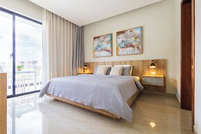 Tropical 2BR Retreat - Terrace, BBQ and Pool
