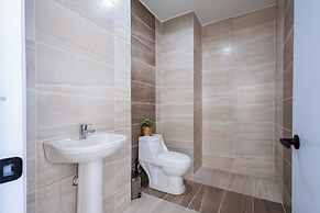Tropical 2BR Retreat - Terrace, BBQ and Pool