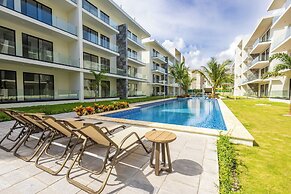 Tropical 2BR Retreat - Terrace, BBQ and Pool