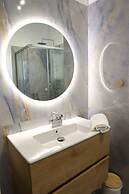 Serene & Stylish apt by GHH
