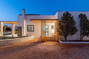 Sandi Villa