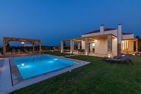 Sandi Villa