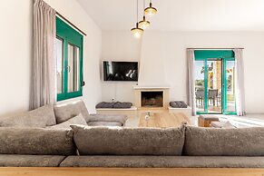 Sandi Villa