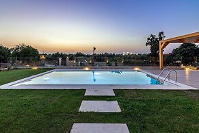 Sandi Villa