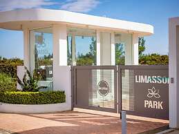 Sanders Limassol Park - Full Building