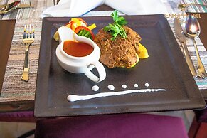 Enkipai Hill Hotel