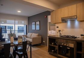 w Magnificent 2BR w/ Balcony in Miraflores