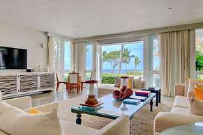 Breathtaking Ocean-view Home w Pool Modern Design