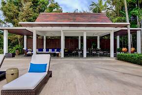 Breathtaking Ocean-view Home w Pool Modern Design
