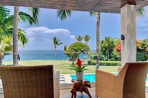 Breathtaking Ocean-view Home w Pool Modern Design