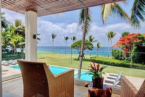 Breathtaking Ocean-view Home w Pool Modern Design