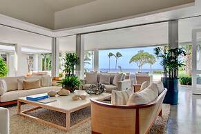 Breathtaking Ocean-view Home w Pool Modern Design