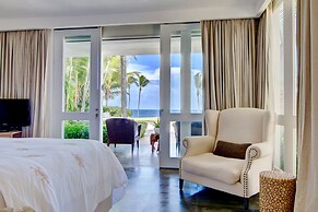 Breathtaking Ocean-view Home w Pool Modern Design