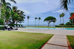 Breathtaking Ocean-view Home w Pool Modern Design