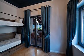 2115 Boutique Hostel