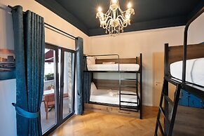 2115 Boutique Hostel