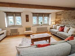 Hill Top Cottage