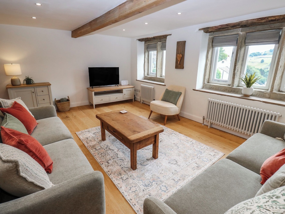 Hill Top Cottage