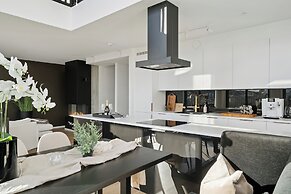 TotalApartments Northern Lights Penthouse
