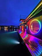 TotalApartments Northern Lights Penthouse