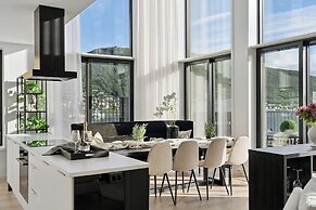 TotalApartments Northern Lights Penthouse