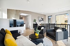 TotalApartments Northern Lights Penthouse