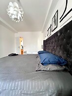 Cozy for 9 Guests Brussels Midi Station