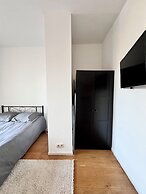 Cozy for 9 Guests Brussels Midi Station