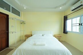 Tibe & Tribe Phangan Hostel